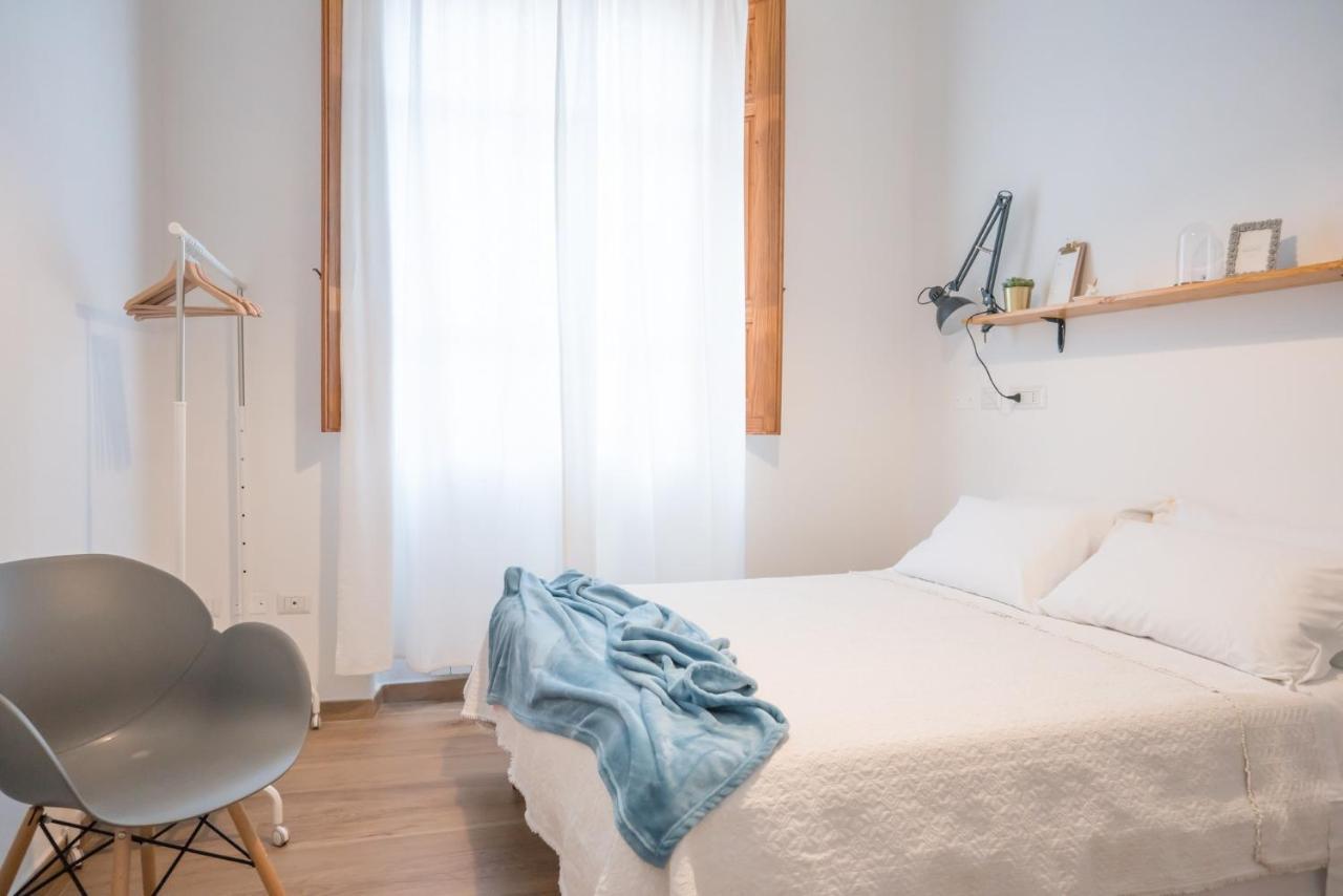 Minimalist Chic A Villanova 3Bdr - 2Bth - Wifi Cagliari Exterior foto